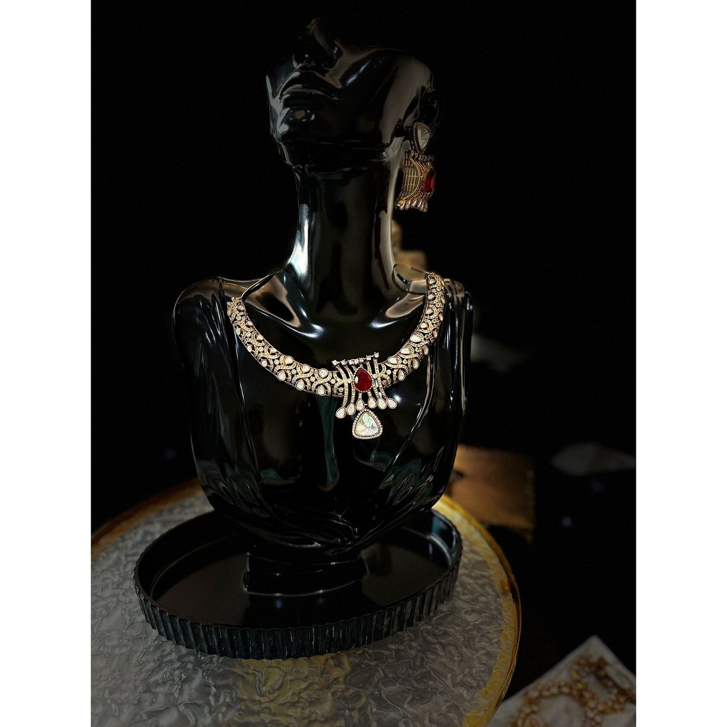 Crimson Radiance: The Heritage Kundan Necklace