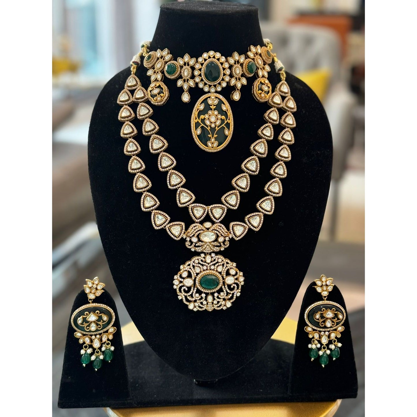 Regal Green and Gold Kundan Necklace Set,